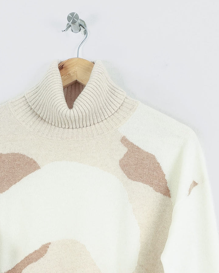 Charming Smile Col Roulé Beige