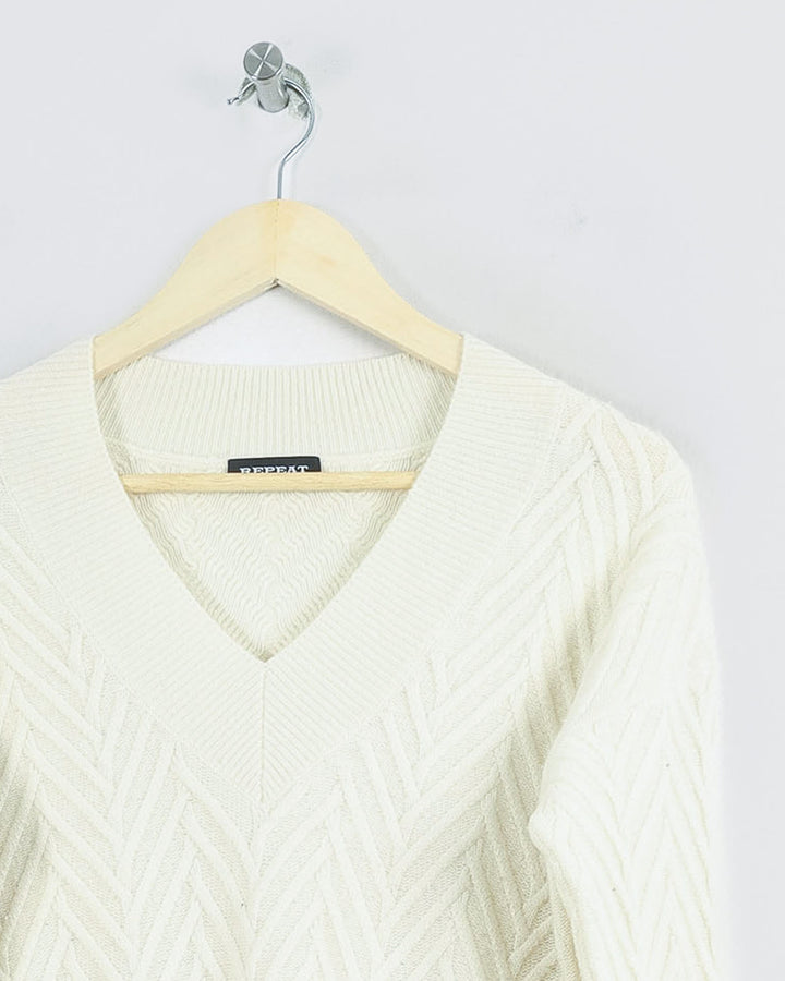 Repeat Col V Beige